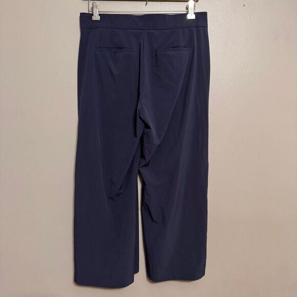 Athleta Tribeca crop navy wide leg pants with snap slits at bottom size 6 - Picture 3 of 9